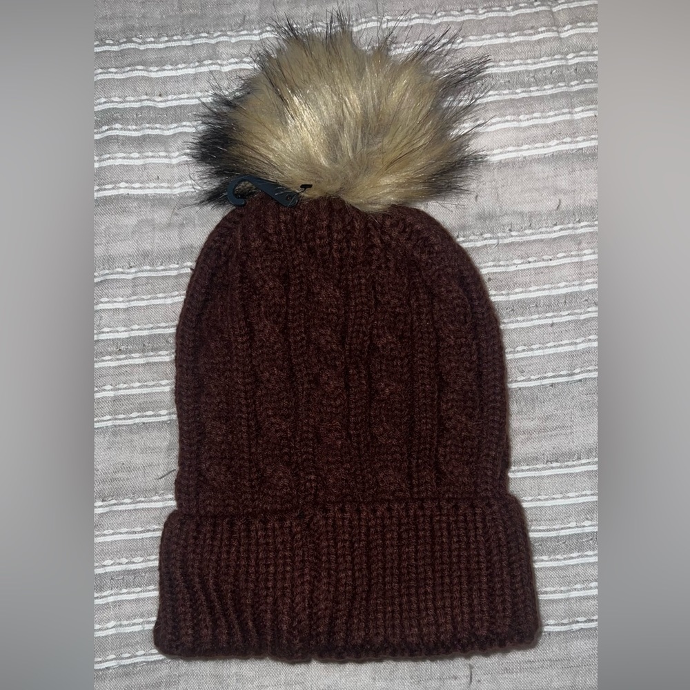 BROWN WINTER BEANIE